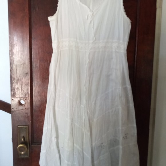 **** With this Cute & Sexy Summer Dress, all Eyes with Definitely be on You**** - Picture 3 of 3